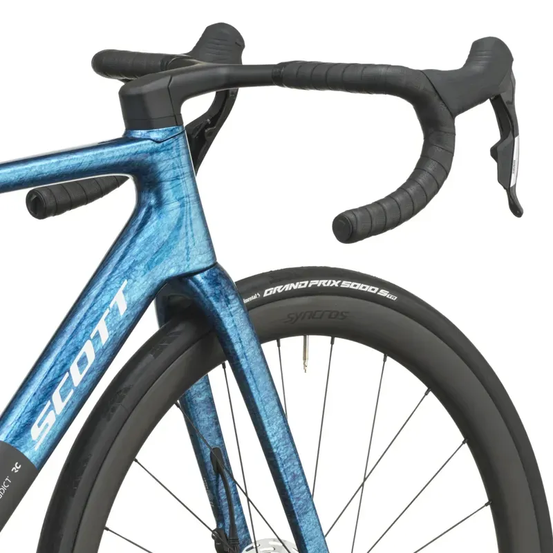 Scott Addict RC Team Road Bike in Watery Blue/Carbon Black-7