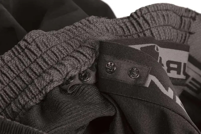 Endura Hummvee Zip Off Trousers II in Black-2