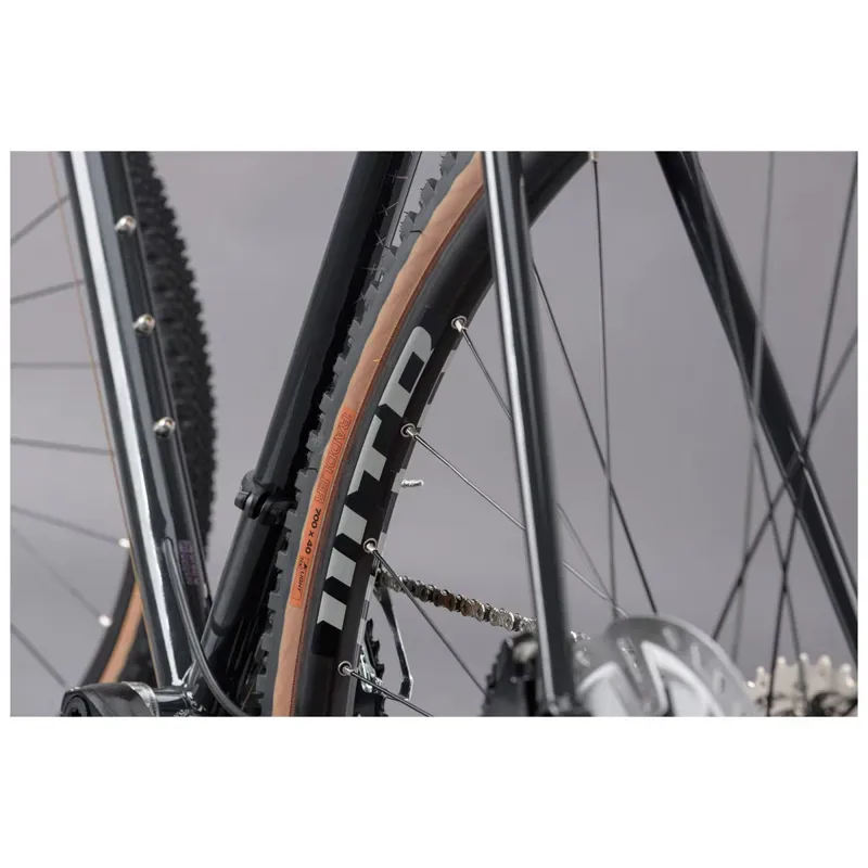 2021 Genesis Croix De Fer Titanium Gravel Bike in Silver -4