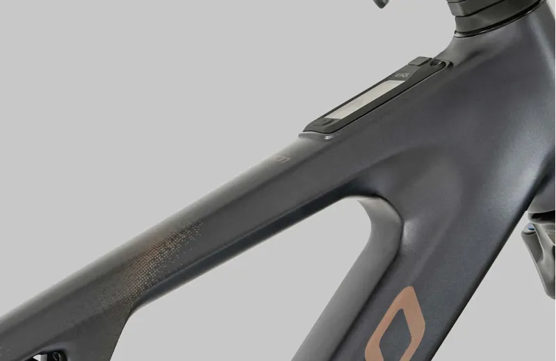 Megamo Reason AL 05 in Black-1