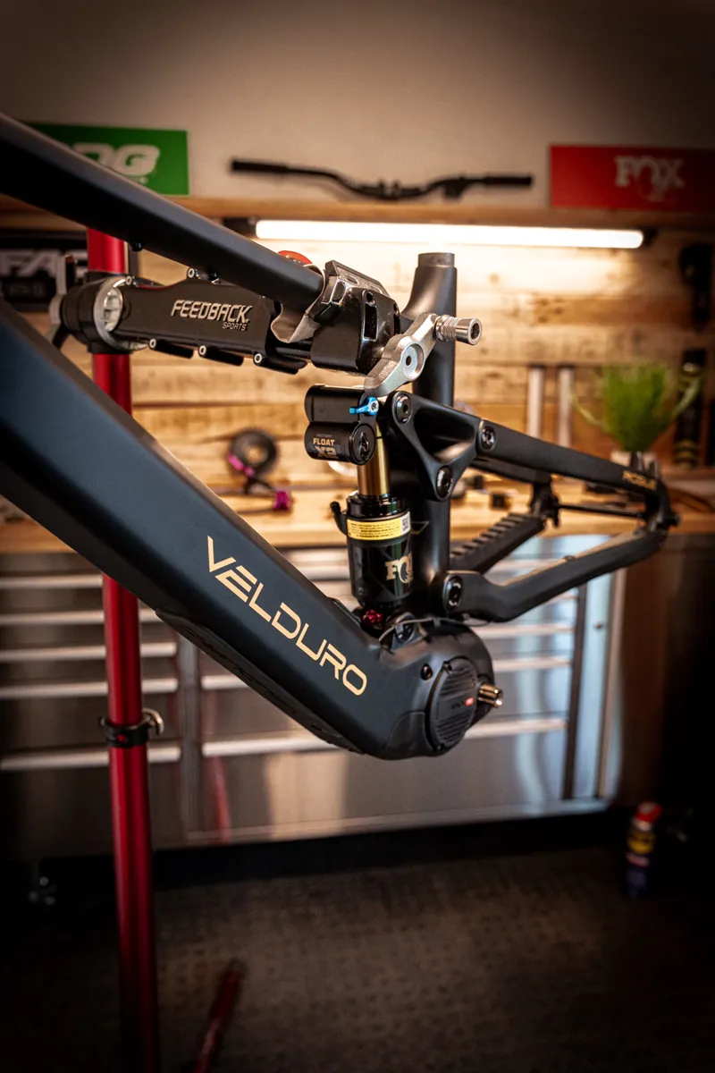 Velduro Rogue M2s Frameset with Fox X2 Shock