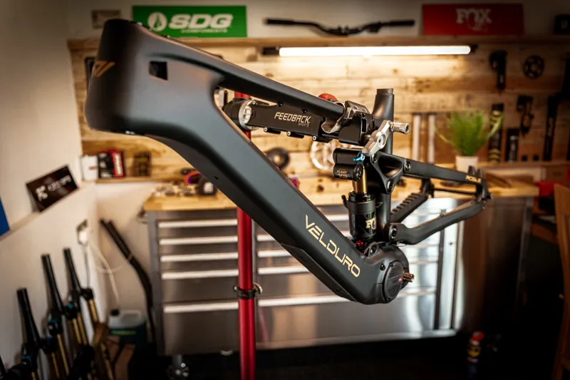 Velduro Rogue M2s Frameset with Fox X2 Shock-3