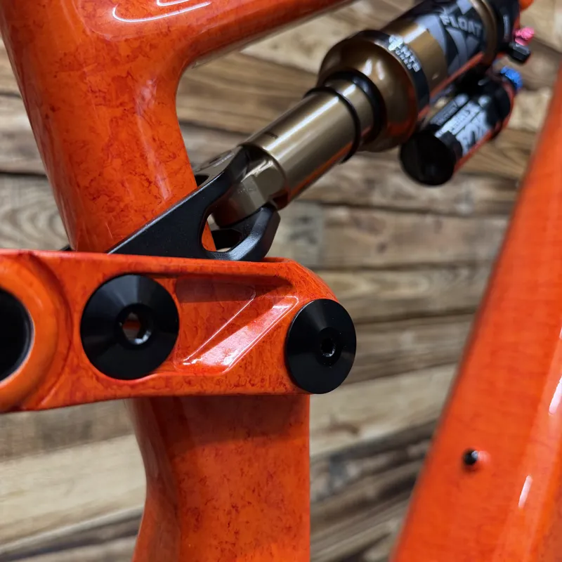 Megamo Reason CRB 03 in Orange-2