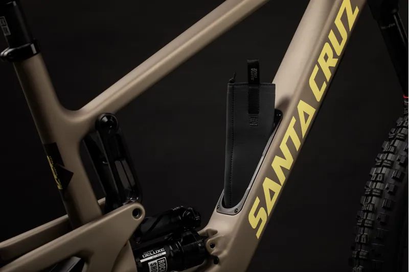 Santa Cruz 5010 Carbon MX R in Matte Nickel/Yellow-5