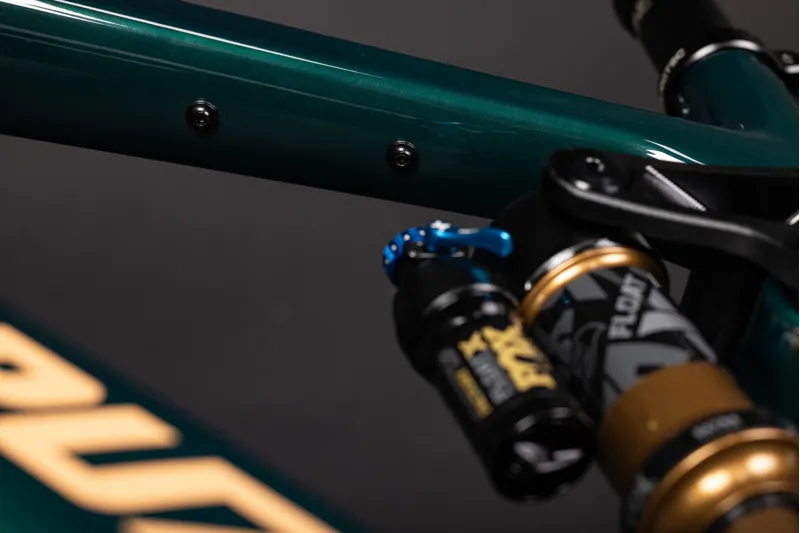 Santa Cruz Vala 1 X0 AXS Reserve in Gloss Grey-6