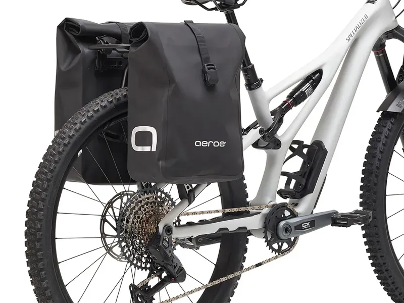Aeroe Urban 14-litre Pannier Bag in Black-3