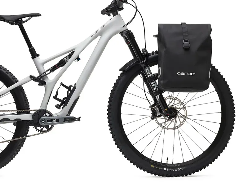 Aeroe Urban 14-litre Pannier Bag in Black-2